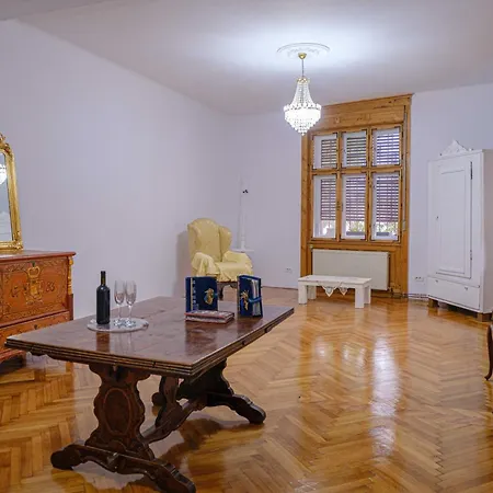 Apartment M Residance *