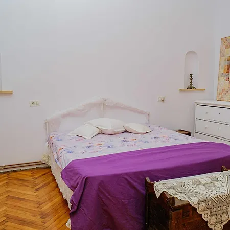 M Residance Apartment